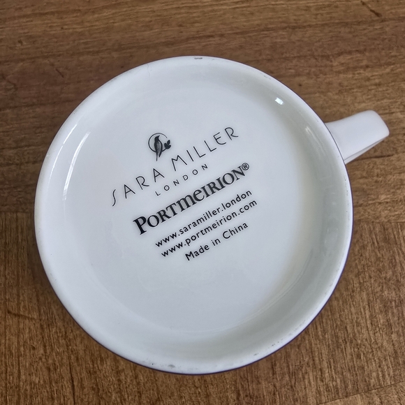 Portmeirion Sara Miller Chelsea Navy Teacup & Saucer 8oz Gold Hummingbird - Picture 10 of 10